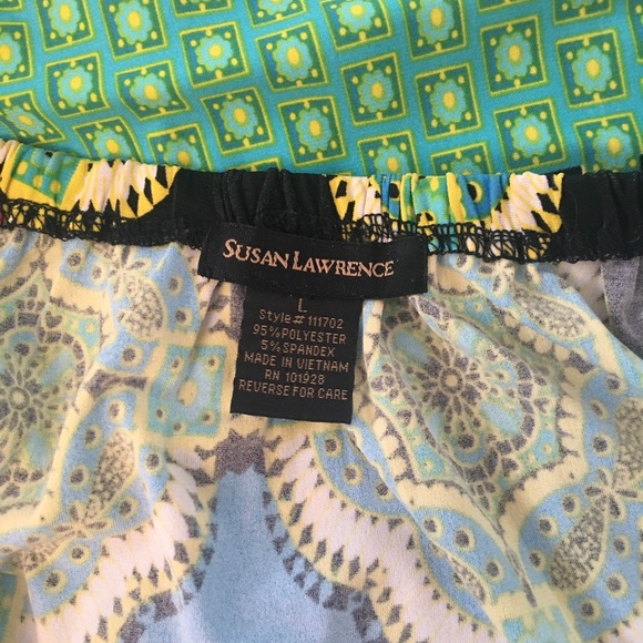 Susan Lawrence 3/4 sleeve colorful top - Picture 7 of 7